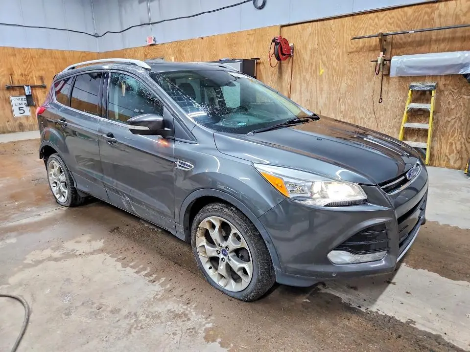 2016 FORD ESCAPE TITANIUM  