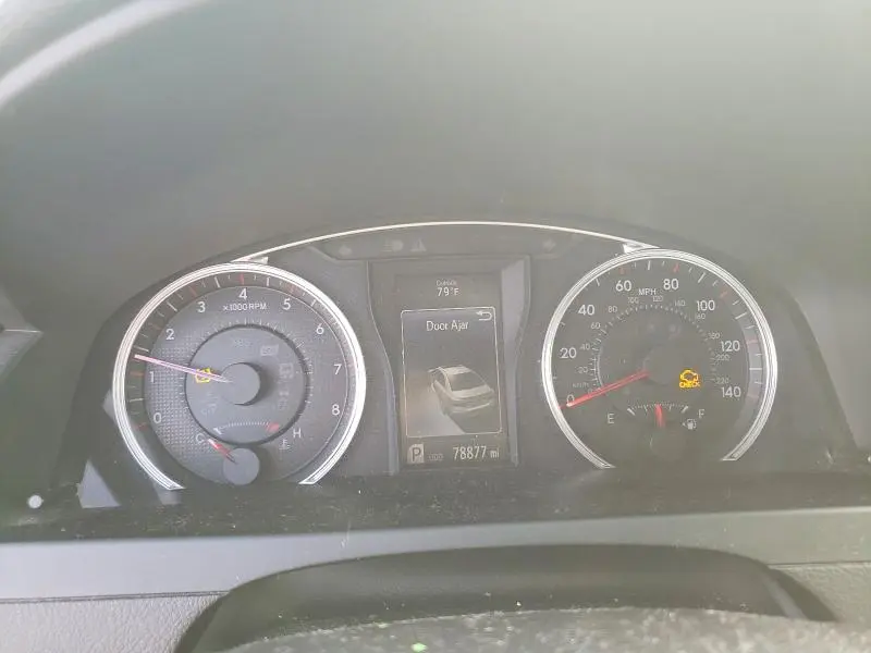2017 TOYOTA CAMRY SE  