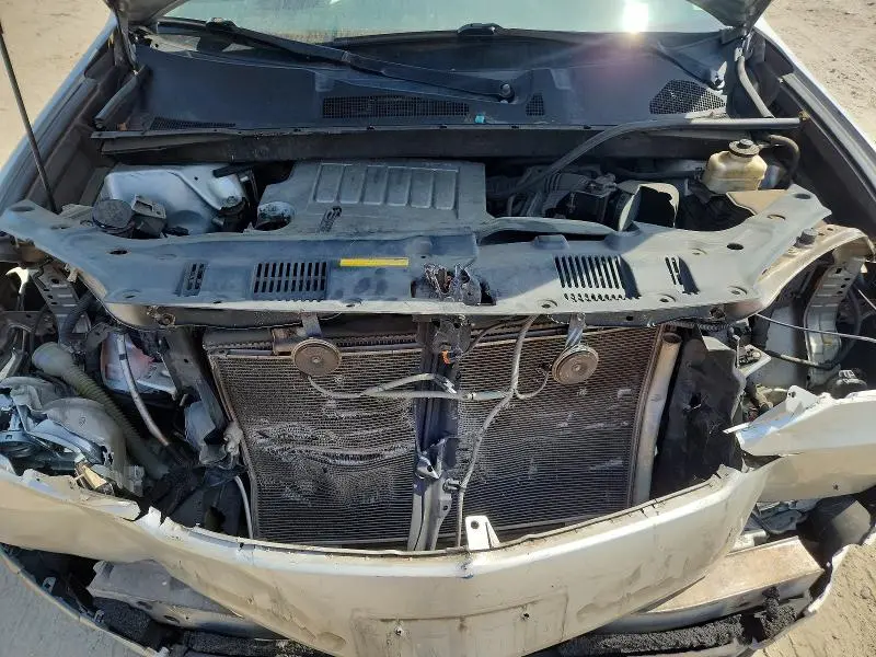 2013 TOYOTA HIGHLANDER SE  
