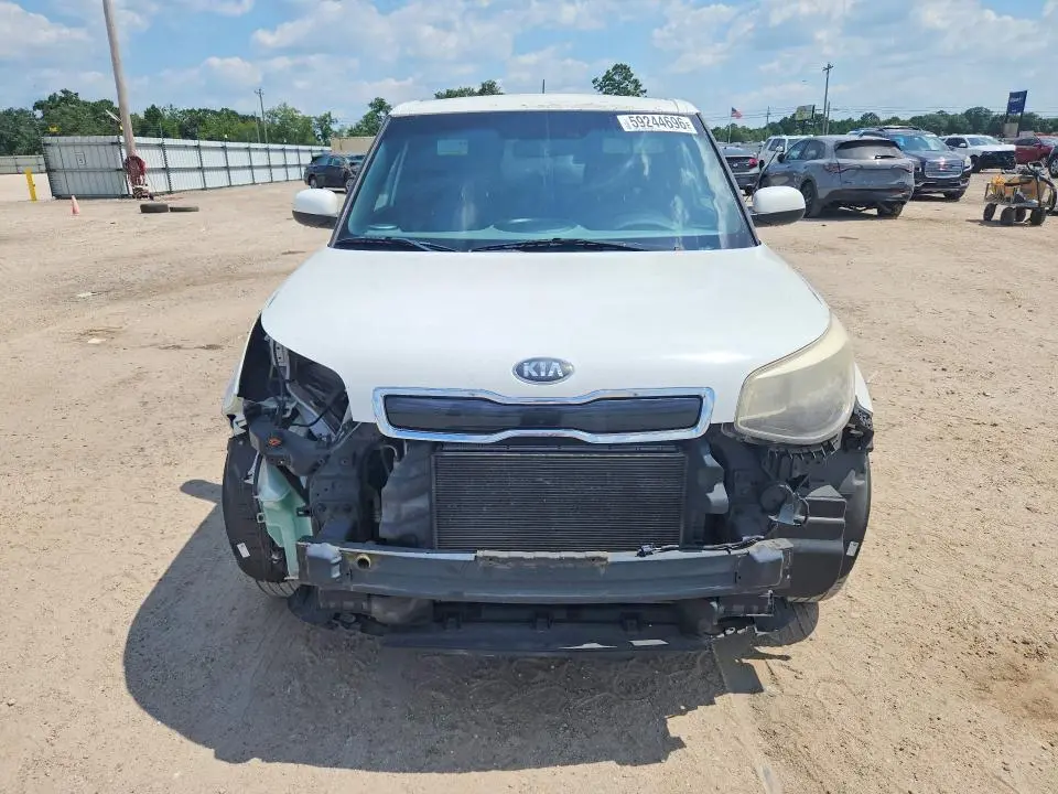2015 KIA SOUL +  