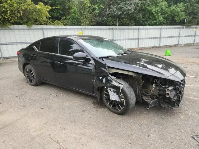 2024 NISSAN ALTIMA SR  