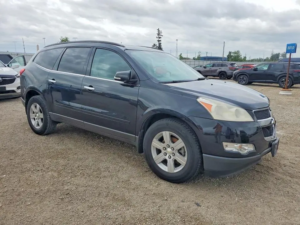 2011 CHEVROLET TRAVERSE LT  