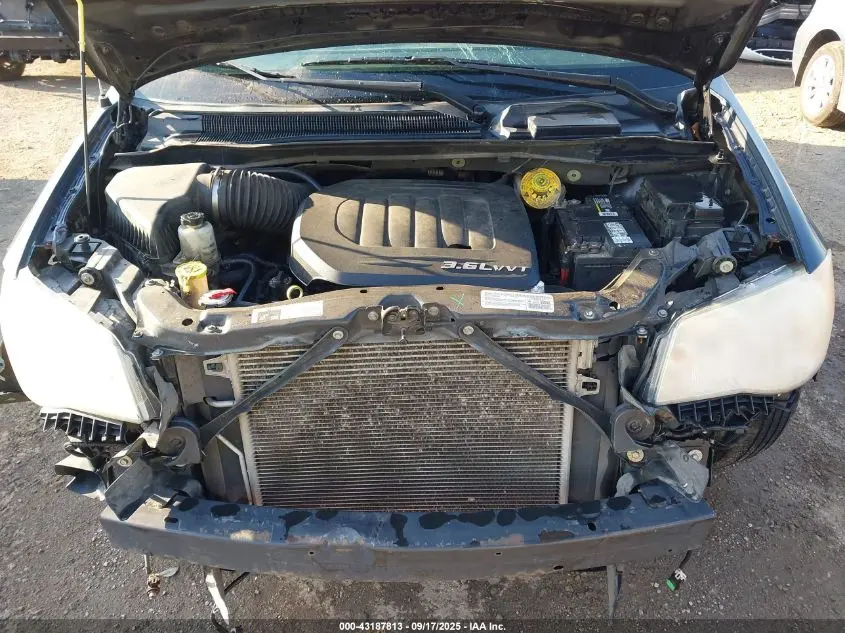 2014 CHRYSLER TOWN & COUNTRY TOURING-L