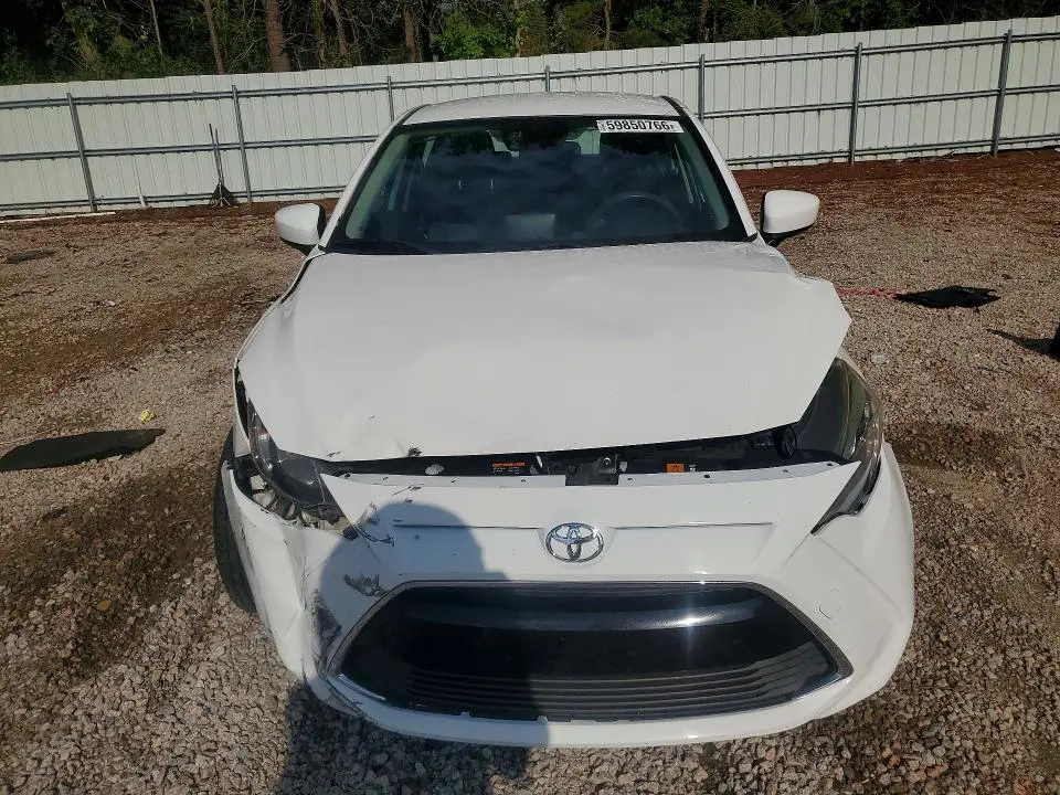 2017 TOYOTA YARIS IA BASE  