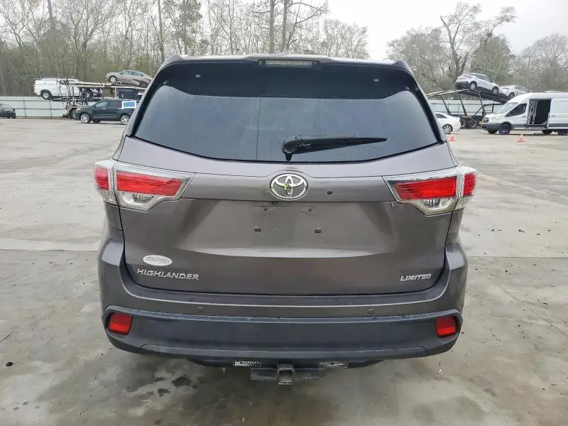2016 TOYOTA HIGHLANDER LIMITED  