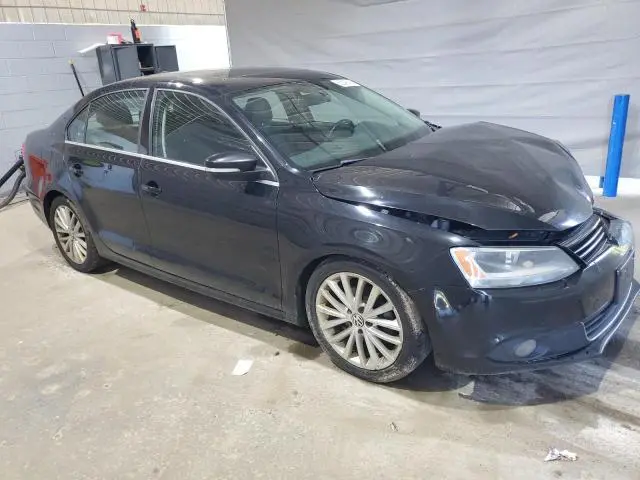 2011 VOLKSWAGEN JETTA SEL  