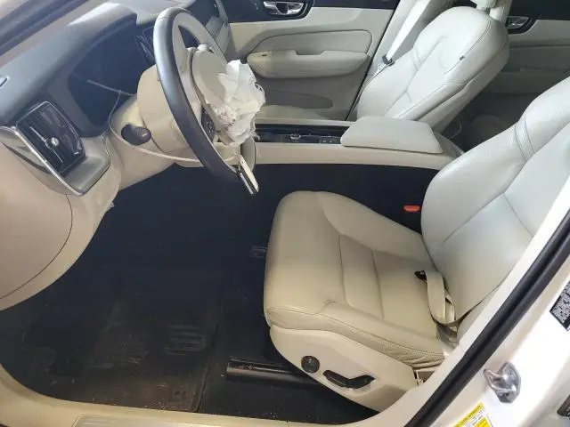 2018 VOLVO XC60 T5  