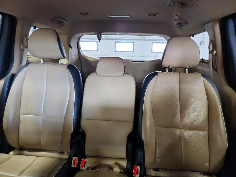 2016 KIA SEDONA EX  