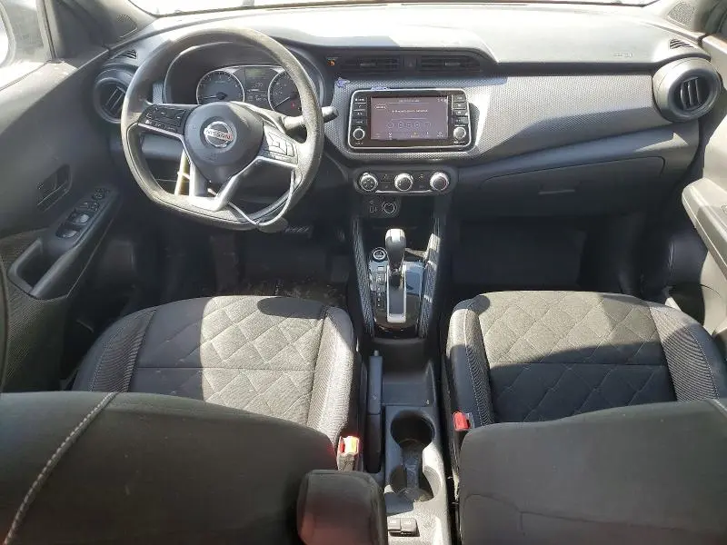 2019 NISSAN KICKS S  
