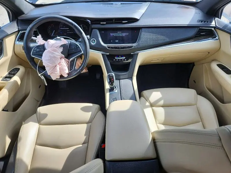 2017 CADILLAC XT5   