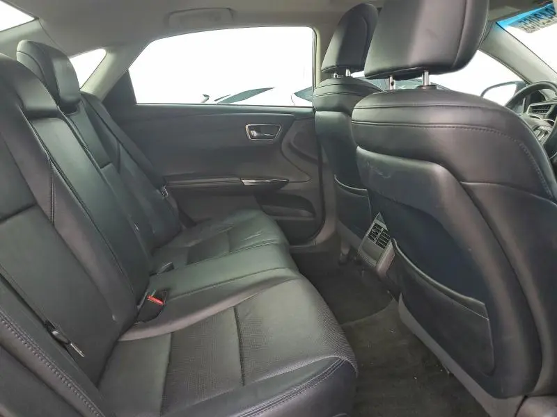 2015 TOYOTA AVALON XLE  