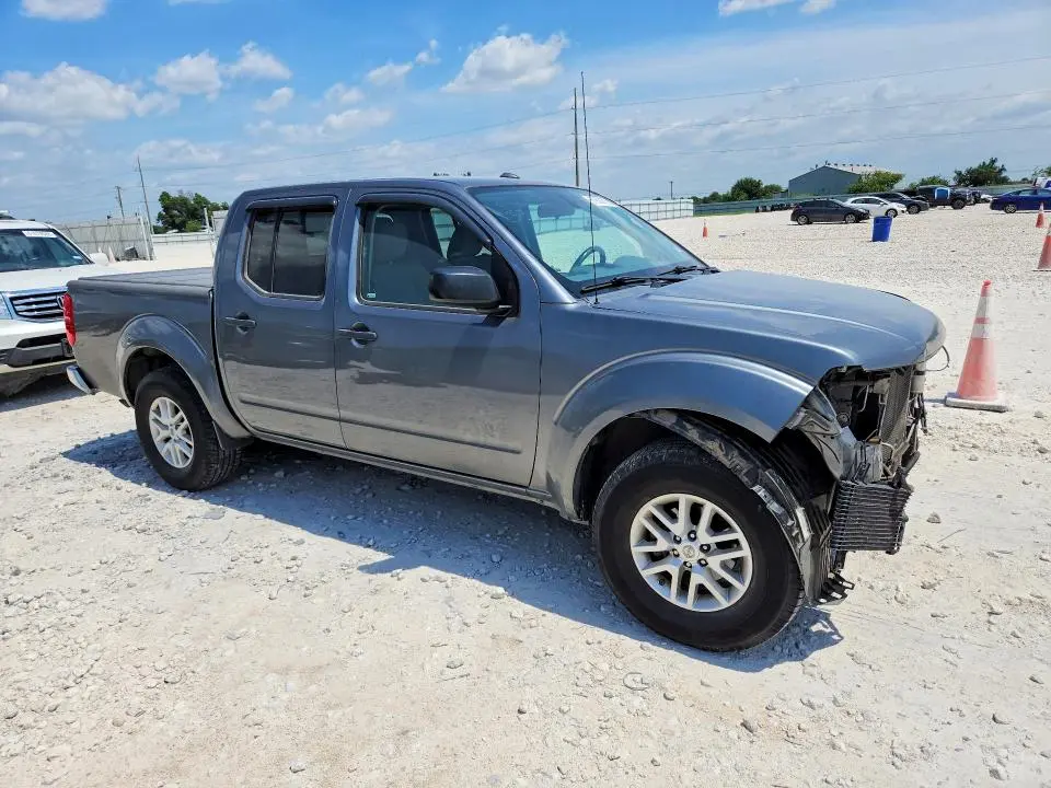2018 NISSAN FRONTIER SV  