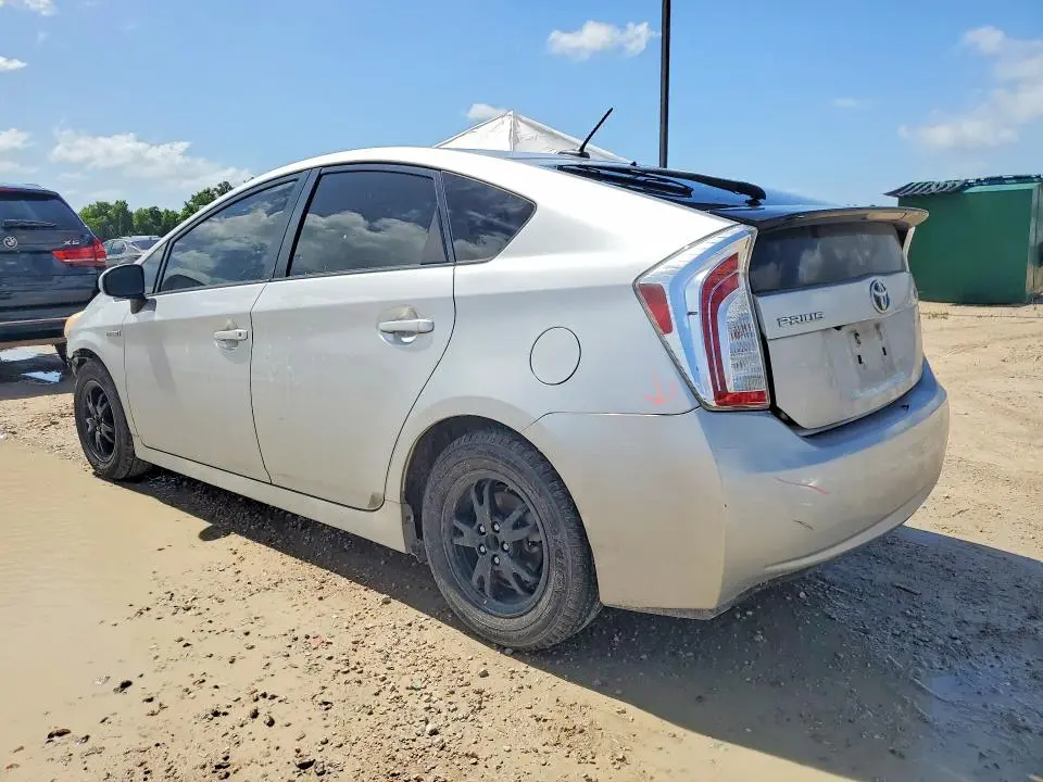 2013 TOYOTA PRIUS THREE  