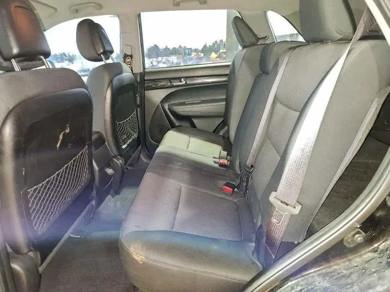 2012 KIA SORENTO BASE  