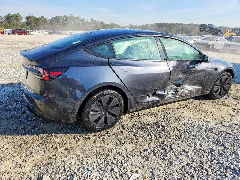 2025 TESLA MODEL 3   