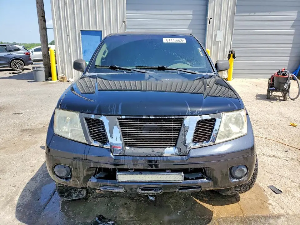 2013 NISSAN FRONTIER S  