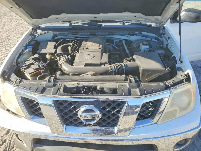 2011 NISSAN FRONTIER S  