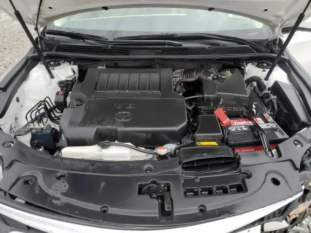 2016 TOYOTA AVALON XLE  