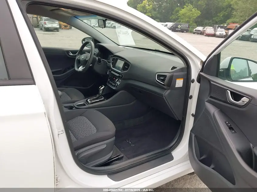 2018 HYUNDAI IONIQ HYBRID BLUE
