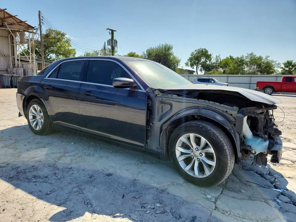 2015 CHRYSLER 300 LIMITED  