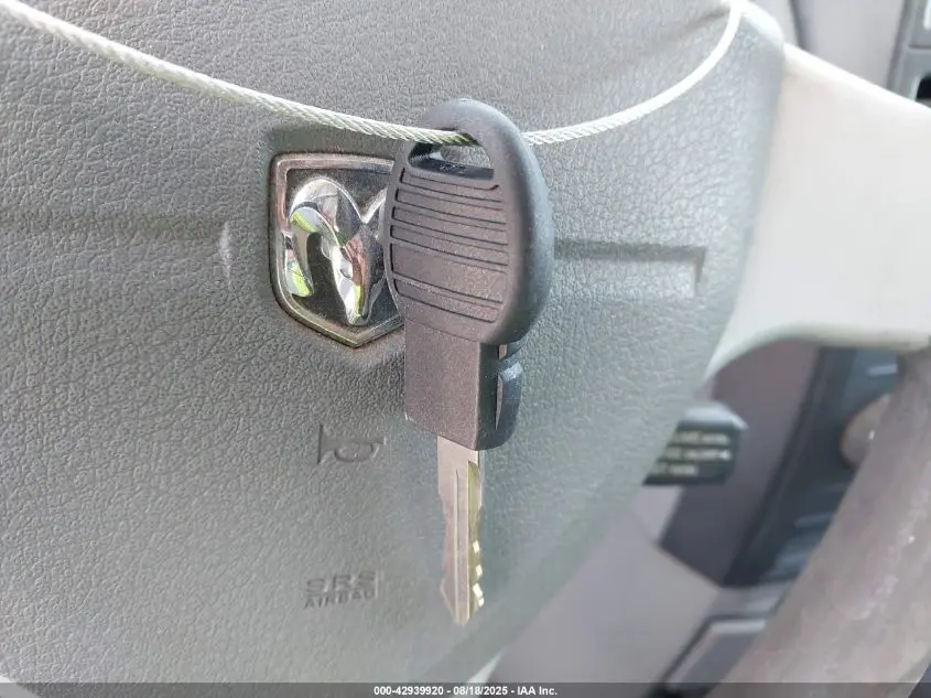 2010 DODGE GRAND CARAVAN SE