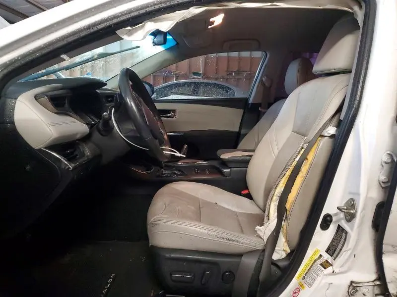 2016 TOYOTA AVALON XLE  