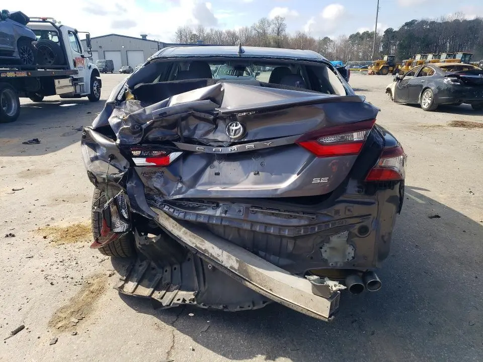 2023 TOYOTA CAMRY SE  
