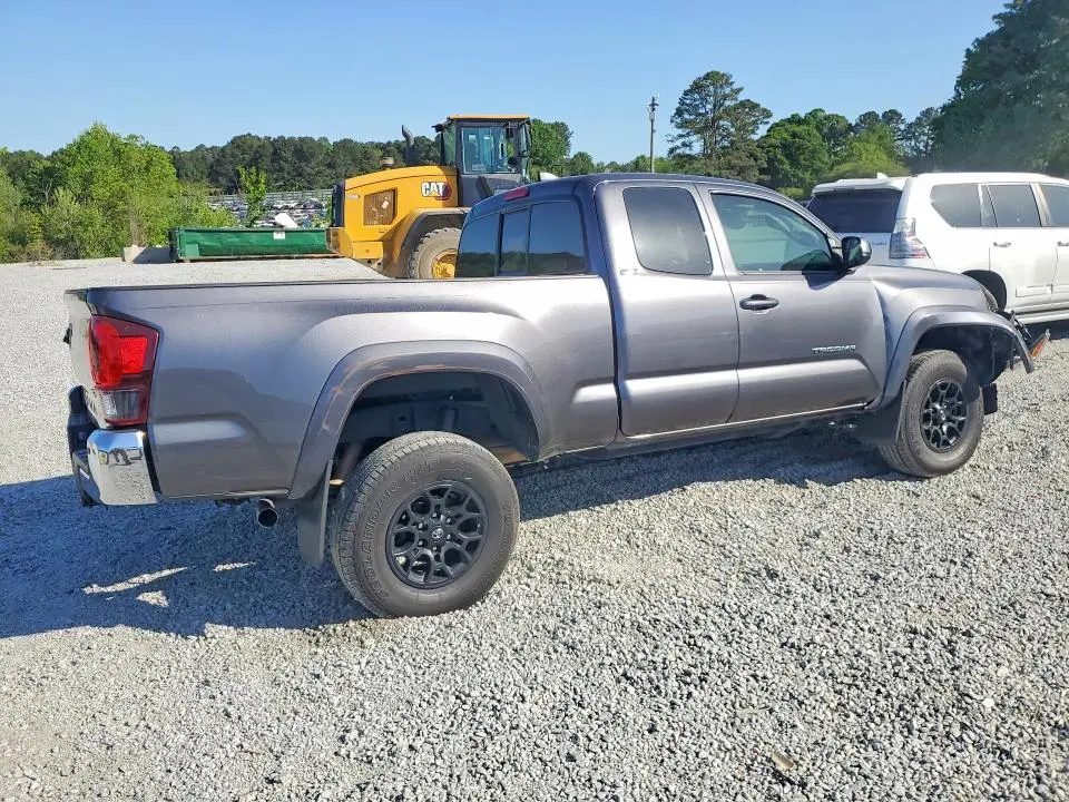 2020 TOYOTA TACOMA SR5 V6  