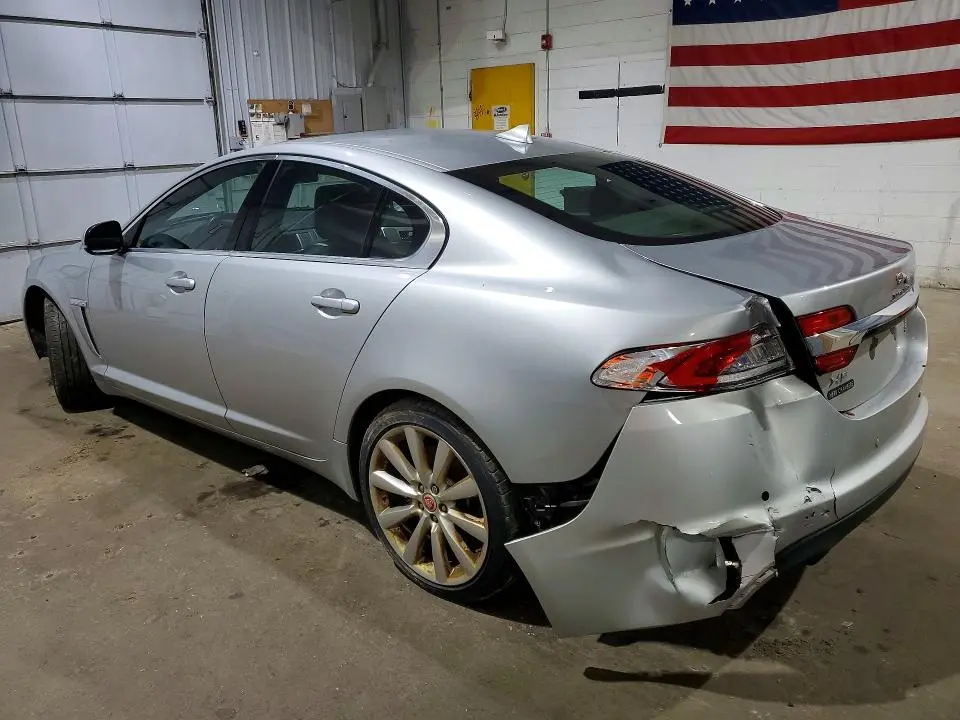 2014 JAGUAR XF   