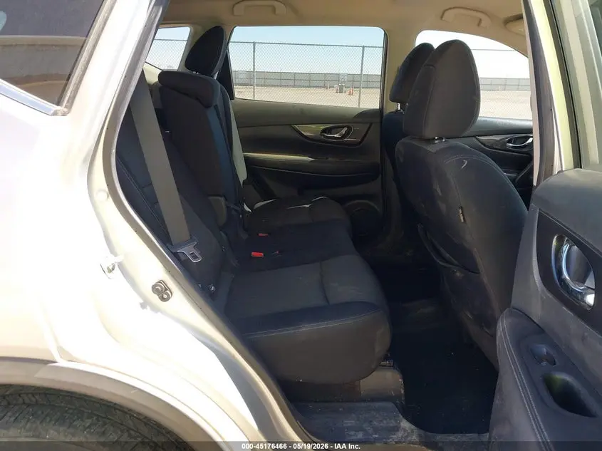 2017 NISSAN ROGUE SV