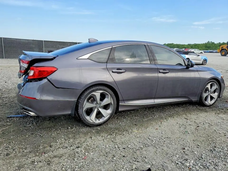 2018 HONDA ACCORD TOURING  