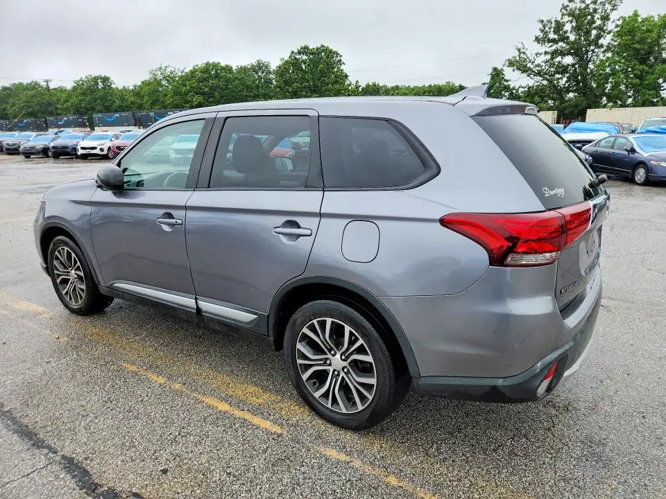 2018 MITSUBISHI OUTLANDER SE  