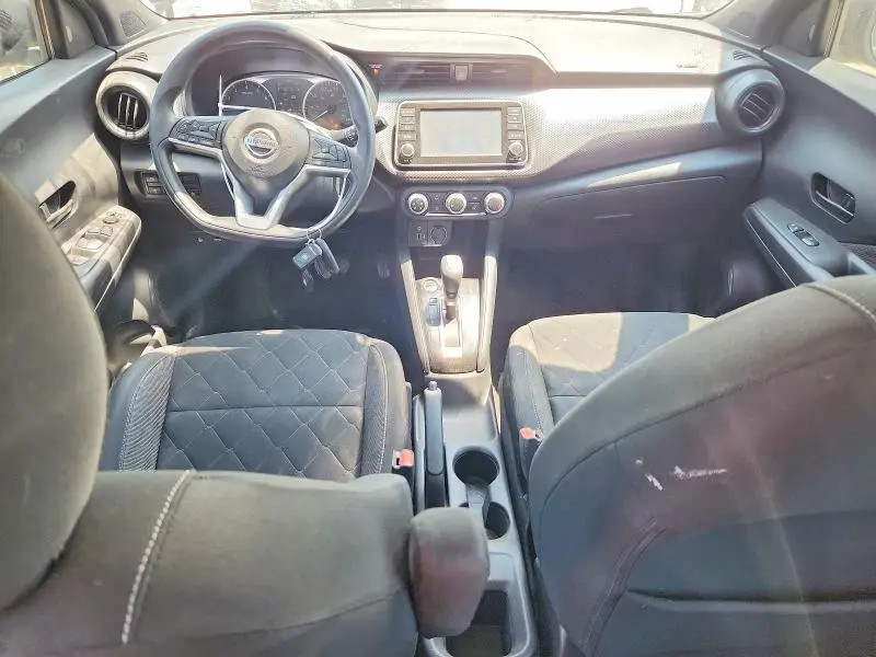 2020 NISSAN KICKS S  