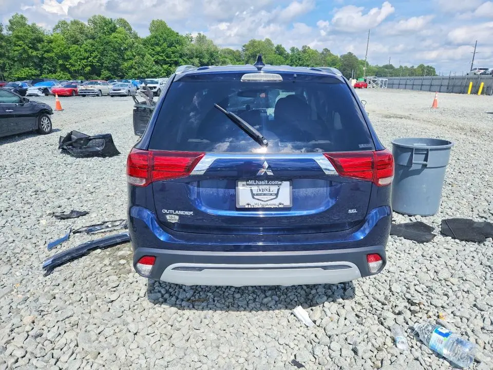 2020 MITSUBISHI OUTLANDER SE  