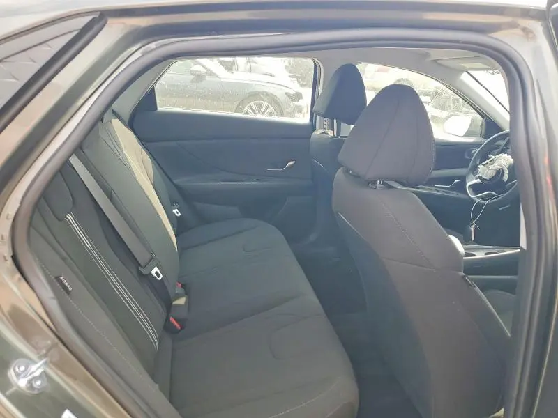 2025 HYUNDAI ELANTRA BLUE  