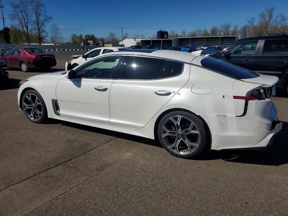 2018 KIA STINGER PREMIUM  