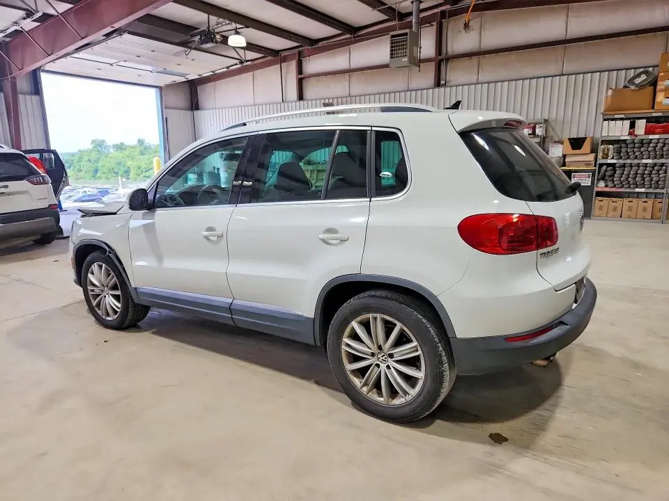 2014 VOLKSWAGEN TIGUAN S  