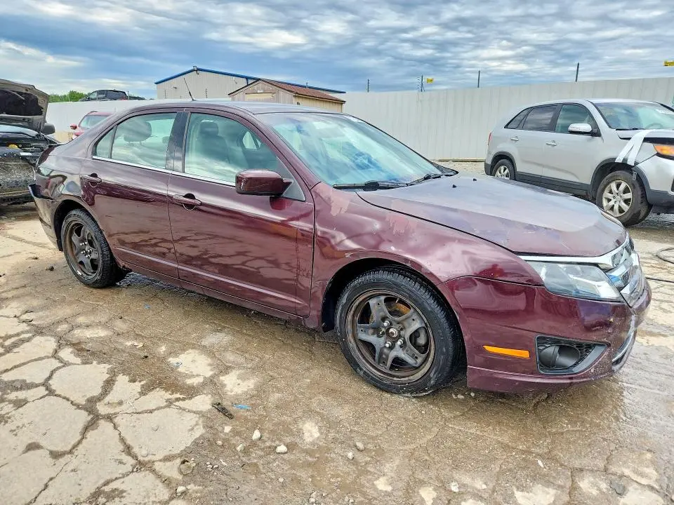 2011 FORD FUSION SE  