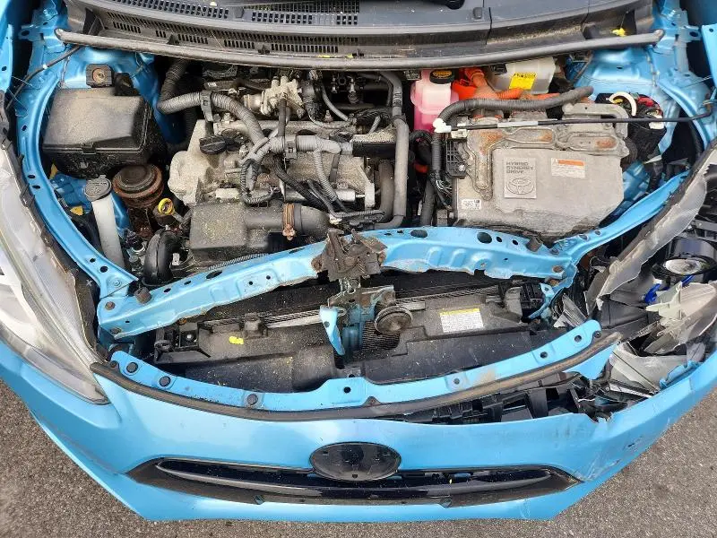 2015 TOYOTA PRIUS C TWO  