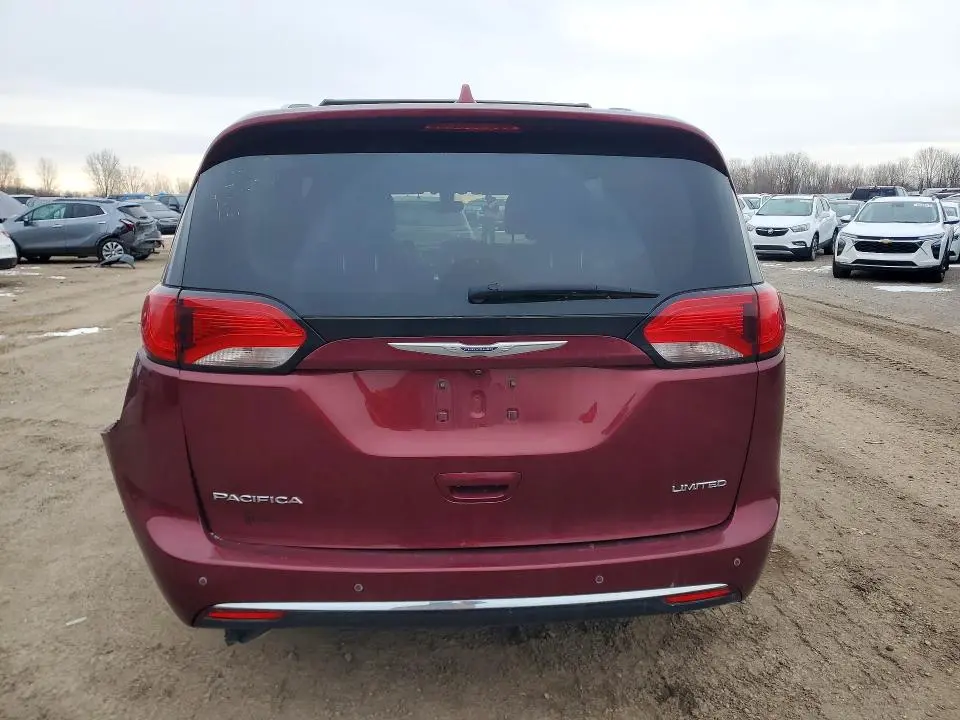 2020 CHRYSLER PACIFICA LIMITED  
