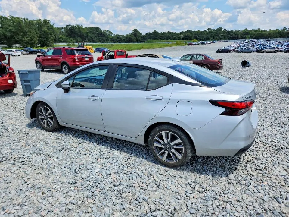 2020 NISSAN VERSA SV  
