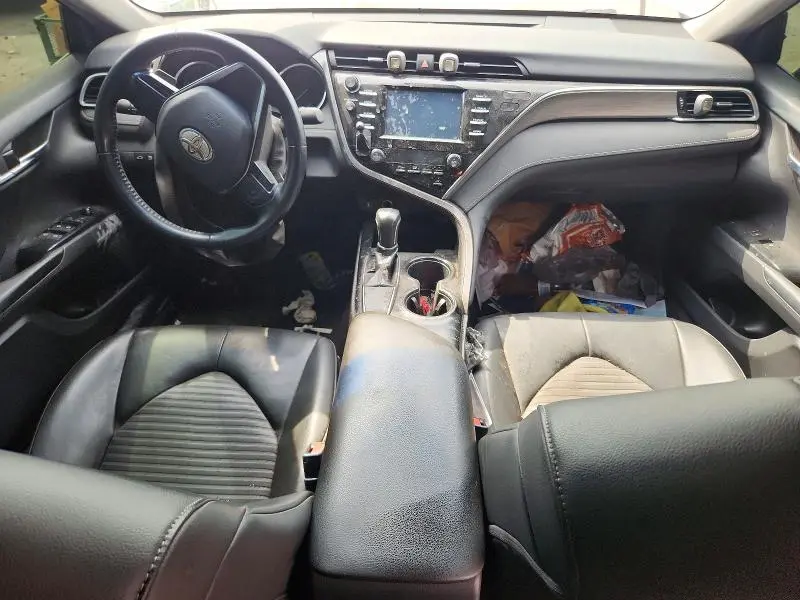 2018 TOYOTA CAMRY SE  