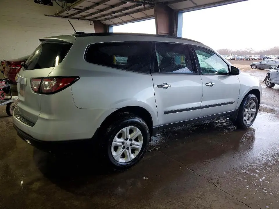 2017 CHEVROLET TRAVERSE LS  