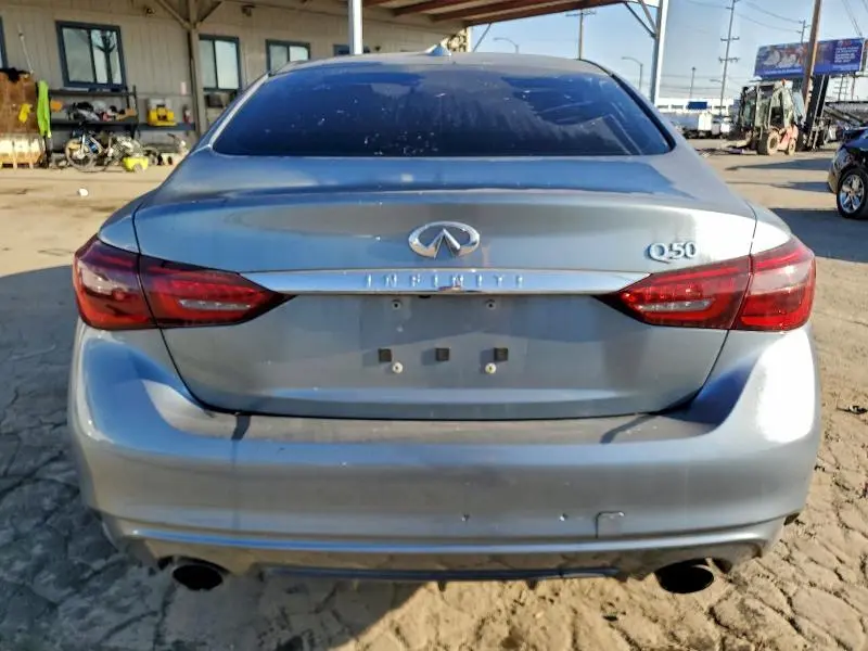 2018 INFINITI Q50 LUXE  
