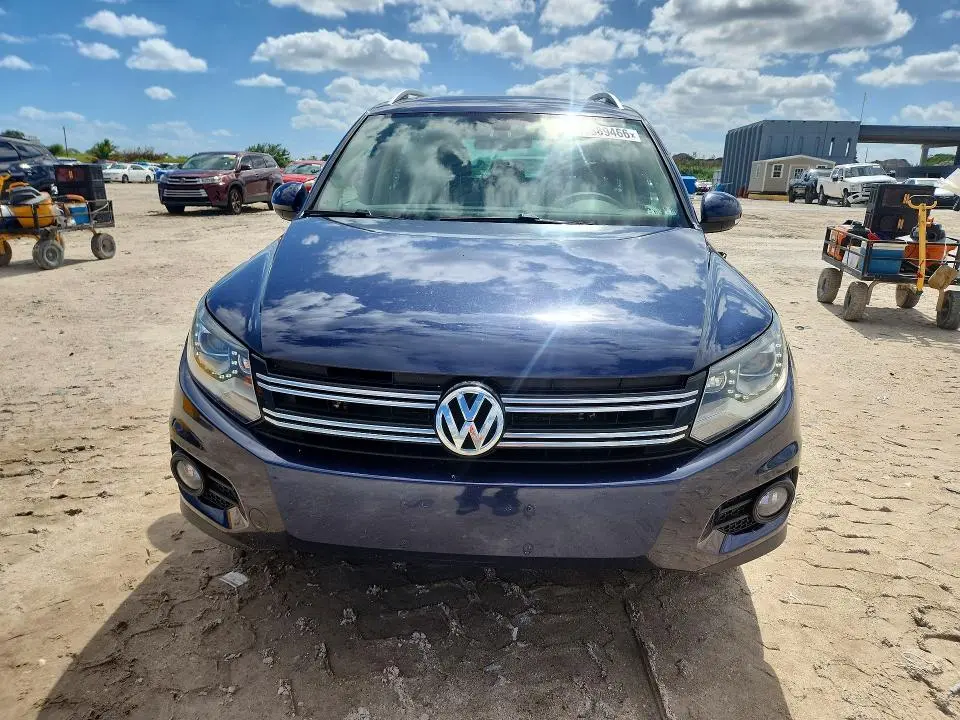 2016 VOLKSWAGEN TIGUAN S  