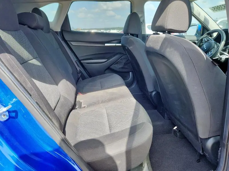 2023 KIA SELTOS LX  