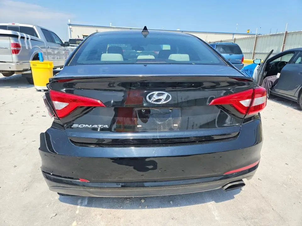 2016 HYUNDAI SONATA SE  