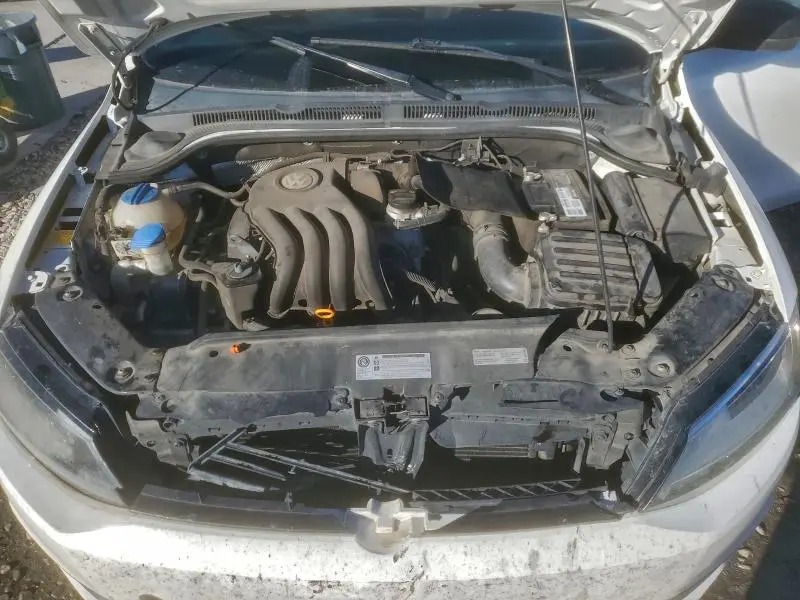 2013 VOLKSWAGEN JETTA BASE  