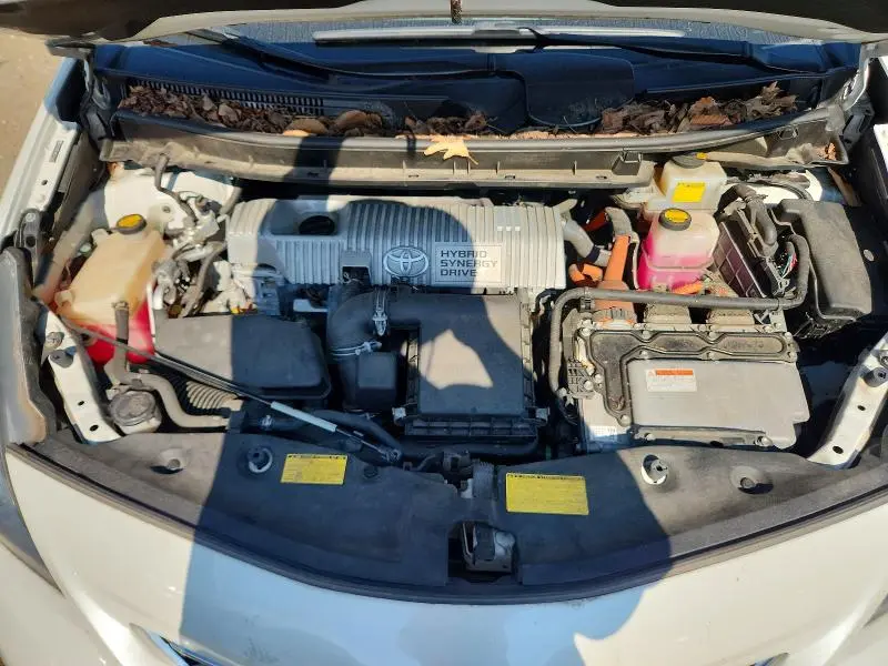 2012 TOYOTA PRIUS V THREE  