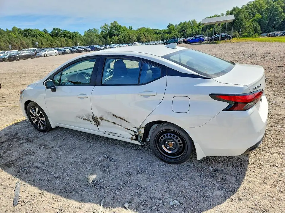 2025 NISSAN VERSA SV  